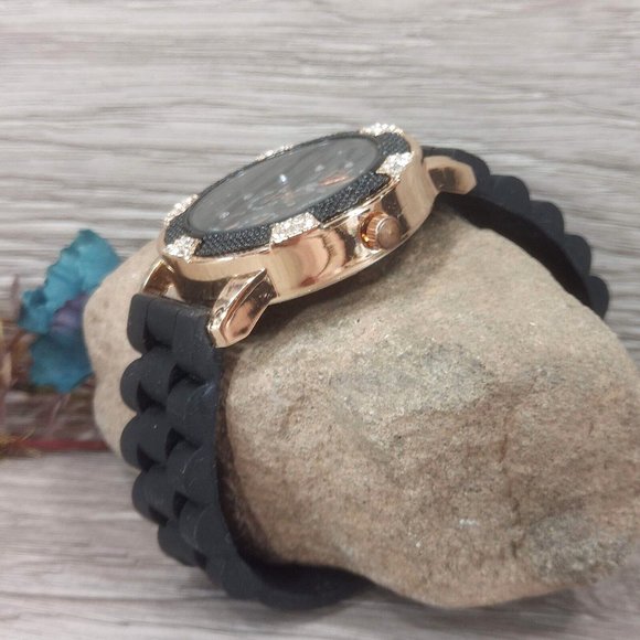 Unisex Bracelet Watch Black Gold Tone Soft Flexible Silicone Band Wristwatch - Picture 10 of 14